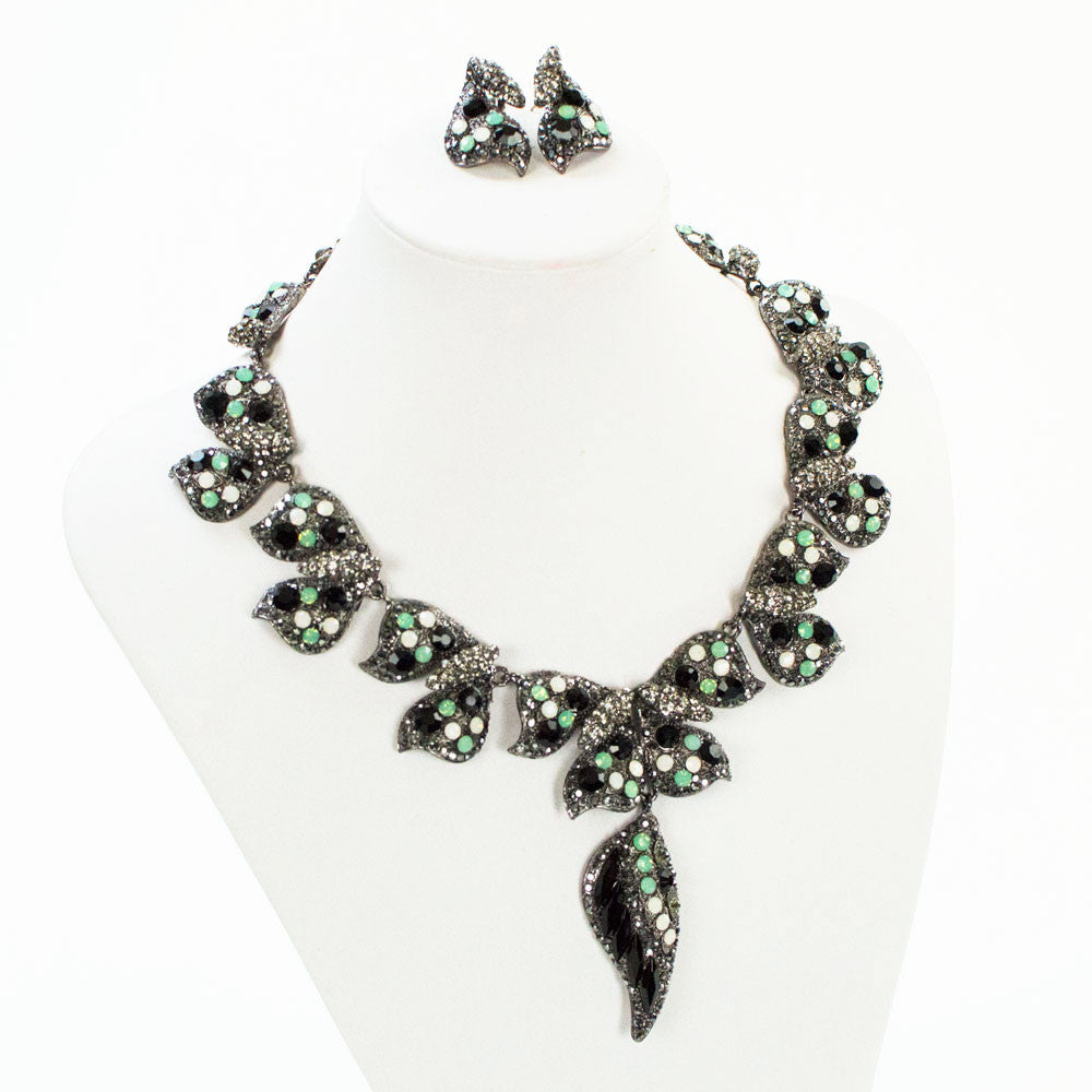 Pretty Petals Statement Necklace Set